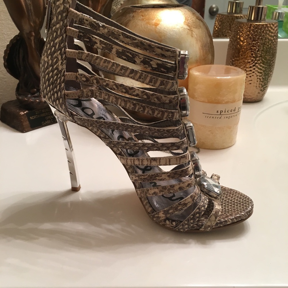 Only wore once. Sam eldelman snake skin heels.
